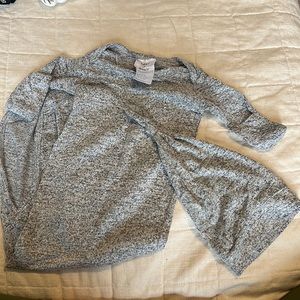 aden and anais knot gown and hat set 0-3mo